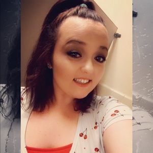 Meet your Posher, Victoria